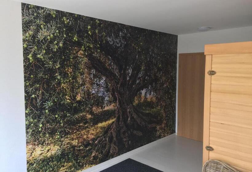 پانسیون Vila Apalucha49 čeladná   12 Osob