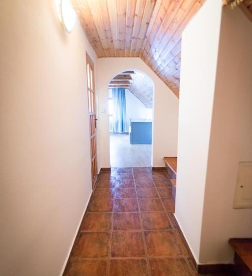 پانسیون Villa ďumbierka B&b, Wellness, Brewery, Ebikes