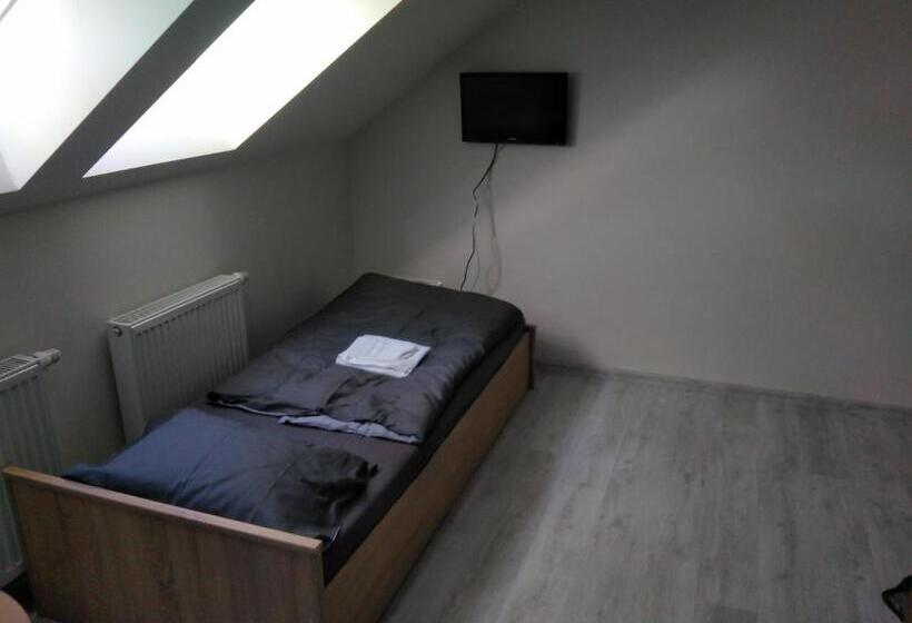 펜션 Vinotéka U Kozů