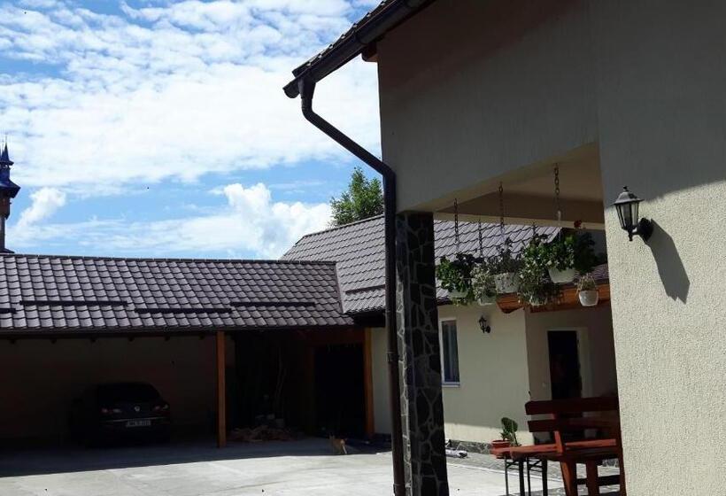 Pensiunea Casa șteț Toader Iulian