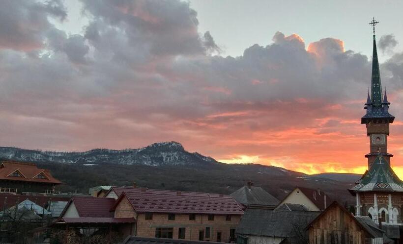 Pensiunea Casa șteț Toader Iulian