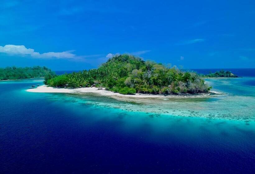 אתר נופש Blue Bay Divers Likupang Bangka