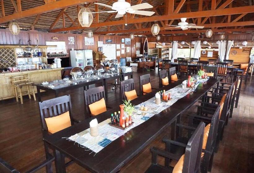 אתר נופש Blue Bay Divers Likupang Bangka