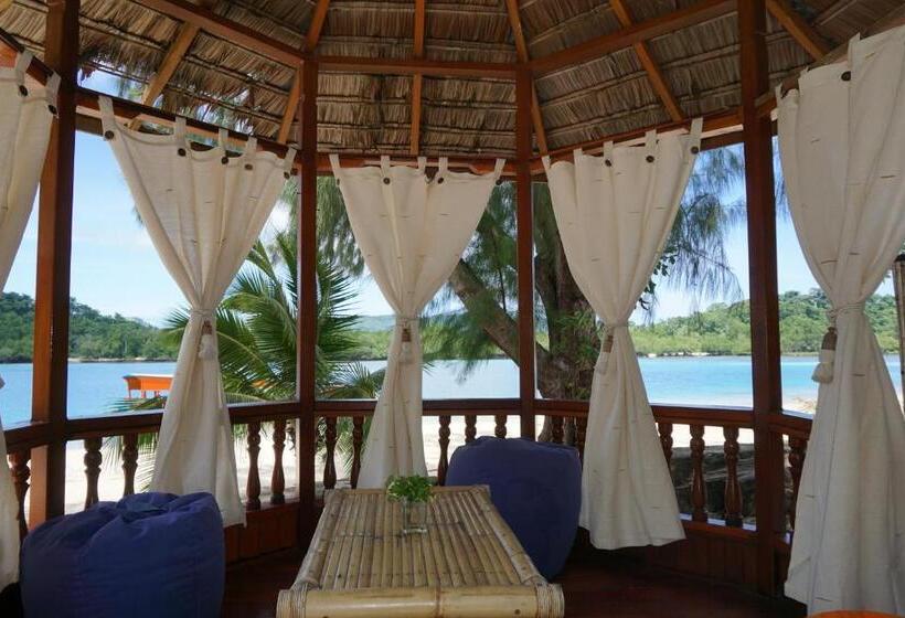 אתר נופש Blue Bay Divers Likupang Bangka