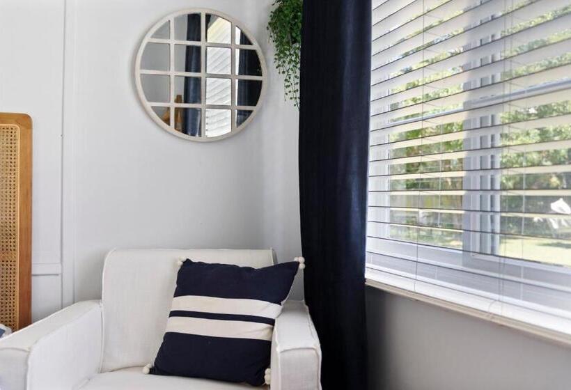 Resort Calm Waters Waterfront Cottages