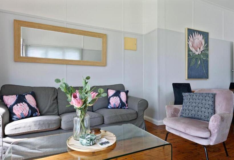 Resort Calm Waters Waterfront Cottages