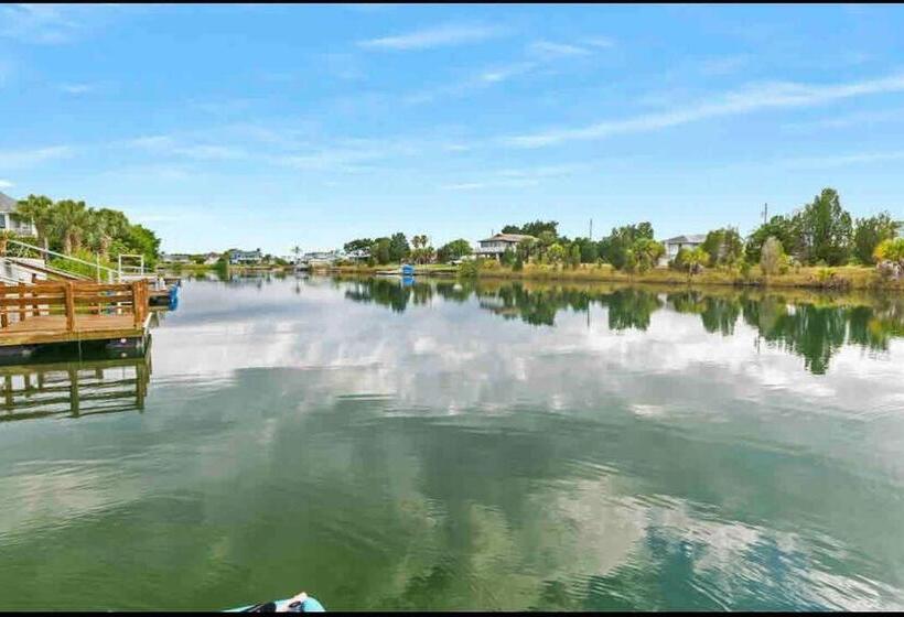 Saltwaterpool  Gameroom  Tropical Sunsets   Kayaks   Fishing