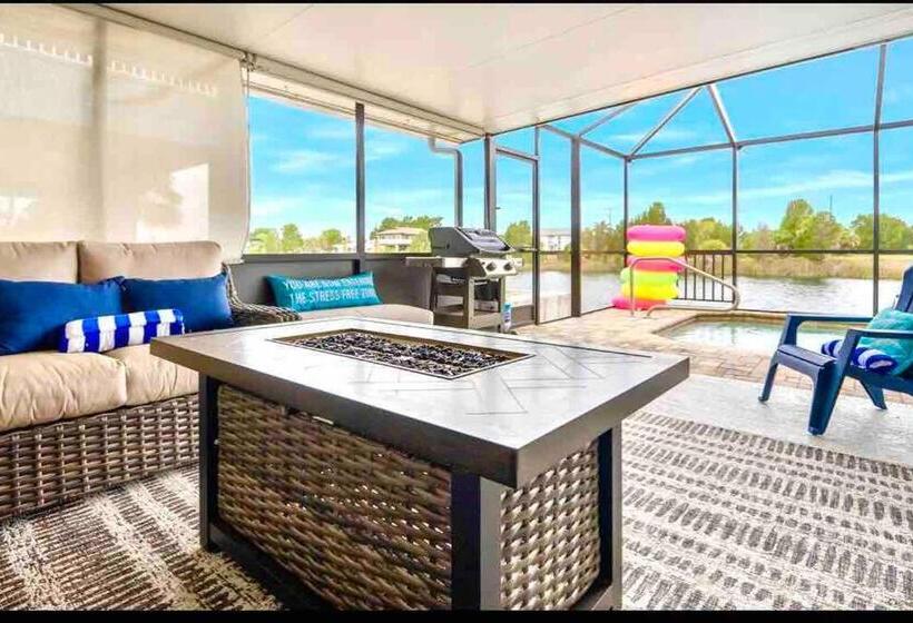 Saltwaterpool  Gameroom  Tropical Sunsets   Kayaks   Fishing