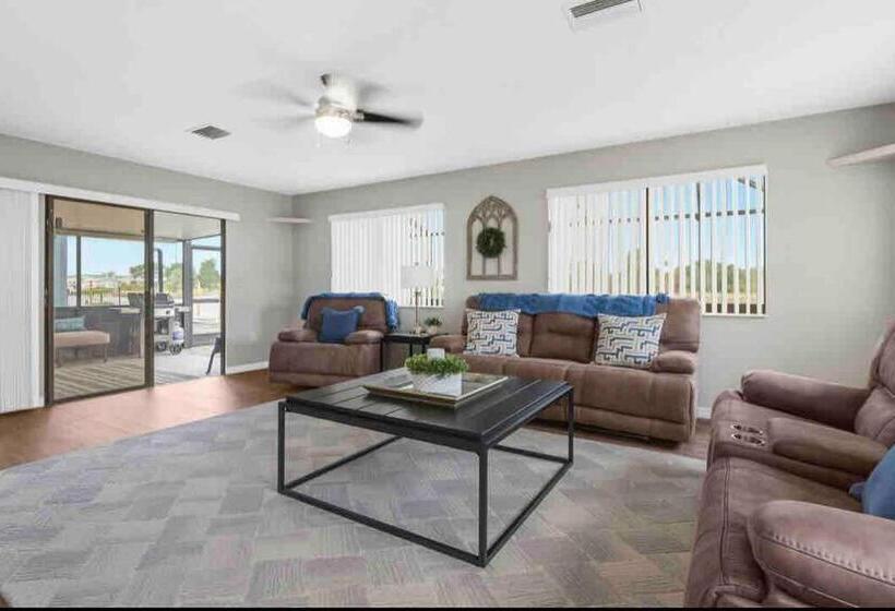 Saltwaterpool  Gameroom  Tropical Sunsets   Kayaks   Fishing