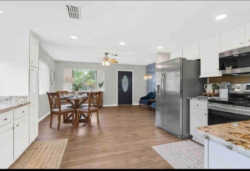 Saltwaterpool  Gameroom  Tropical Sunsets   Kayaks   Fishing