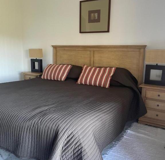 Spacious Ground Floor Luxury Apartment With Underground Parking