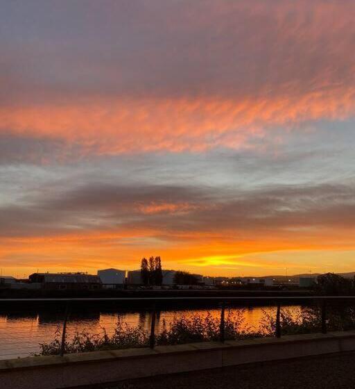 The Meadow, River View Apartment