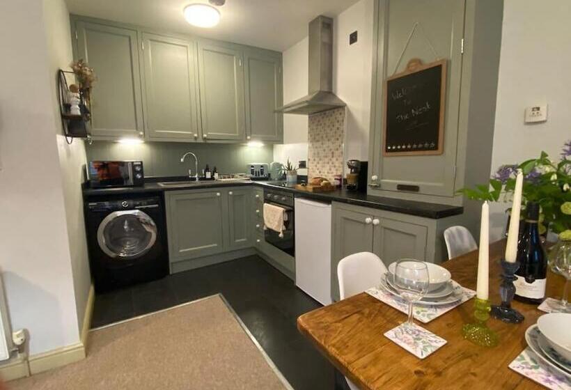 The Nest, Central Ludlow One Bed Apartment