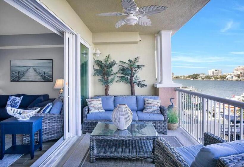 Waterfront  3br   2kings  Pool Balcony   Beach