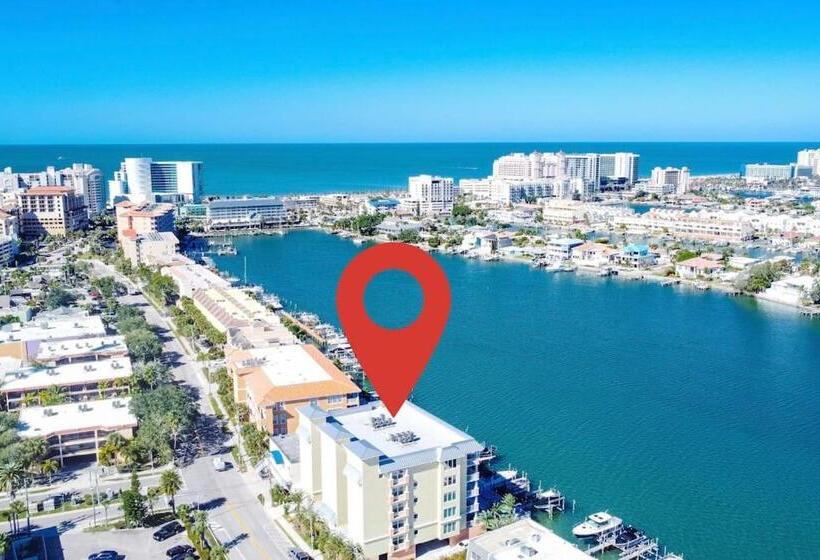 Waterfront  3br   2kings  Pool Balcony   Beach