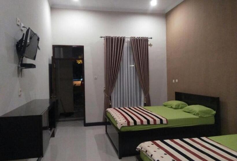 Общежитие Sederhana Homestay