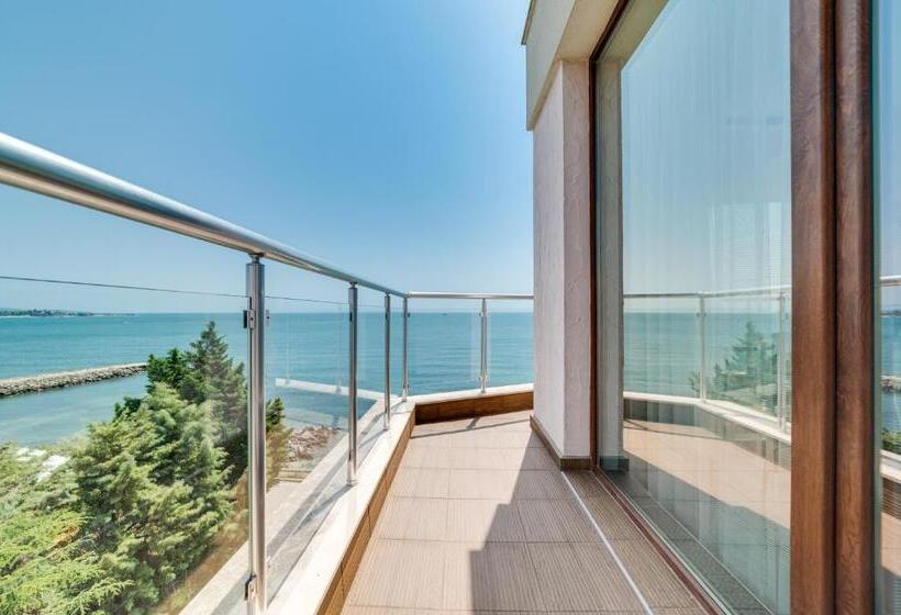 Apartcomplex Golden Bay