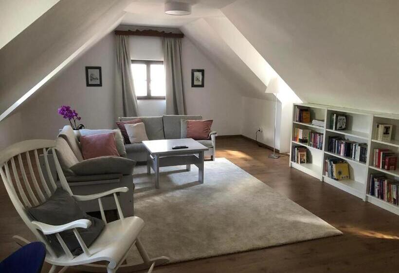 Apartment Zum Roten Tor