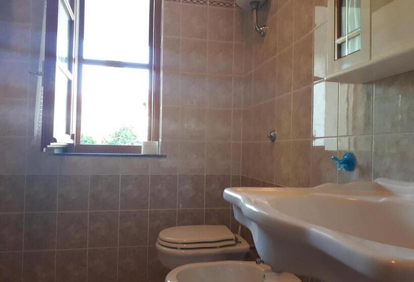 مبيت وإفطار Affittacamere Delle Rose