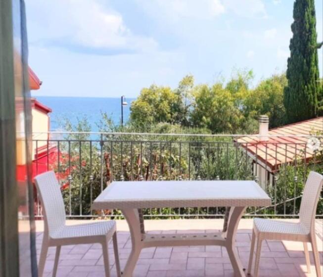 مبيت وإفطار Affittacamere Delle Rose