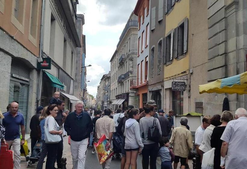 住宿加早餐  Logis L Estelvin Chambres D Hôtes