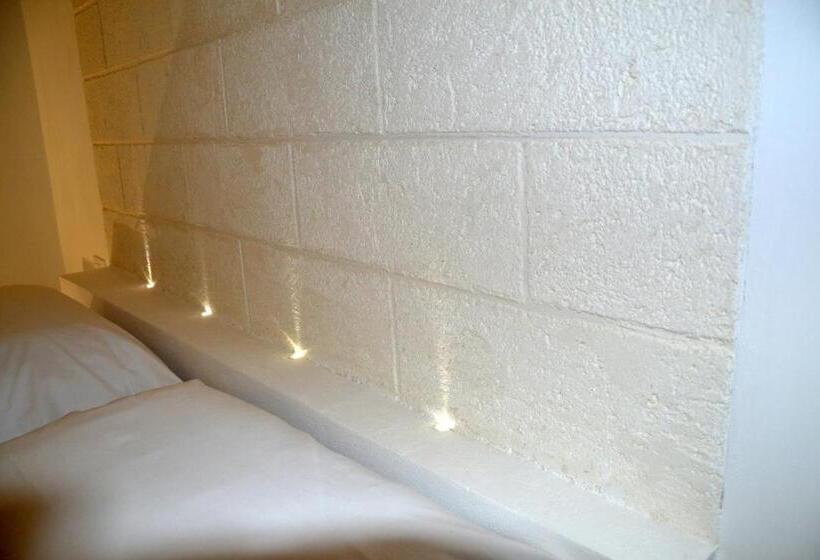 تختخواب و صبحانه Quintessenza Charme Rooms