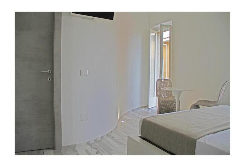 تختخواب و صبحانه Quintessenza Charme Rooms