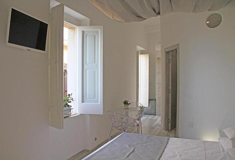 تختخواب و صبحانه Quintessenza Charme Rooms