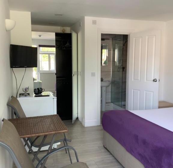 צימר Stanwell Stansted Airport