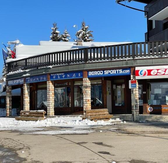 Chalet Familial Au Pied Des Pistes Et Commerces