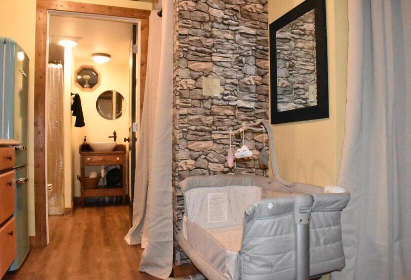 Dreamy Couples Cabin In The Shenandoah Forrest