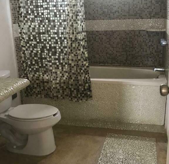 فندق Casa De Las Olas Surf & Beach Club