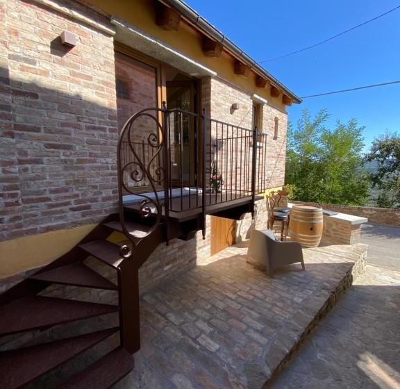 فندق Cascina Maina