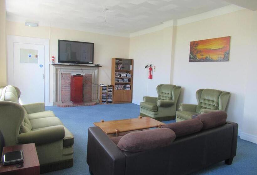 Отель Foreshore House