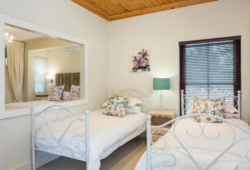 هتل Heuwelsig Cottages