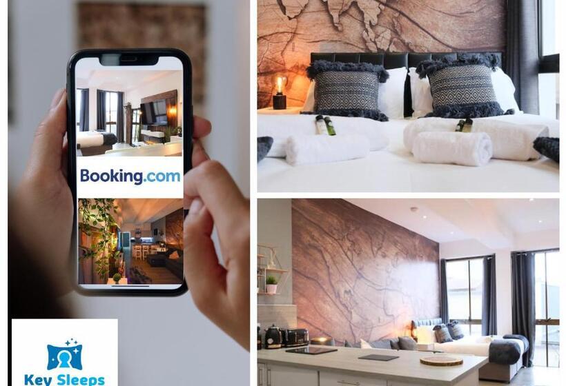 Keysleeps Studio Apartment   Northamptonshire   Leisure & Contractors