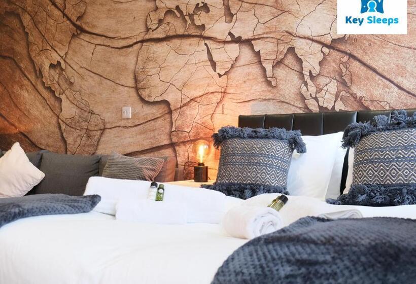 Keysleeps Studio Apartment   Northamptonshire   Leisure & Contractors