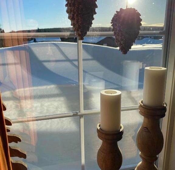 Koselig Hytte Ved Skiheis, Langrennspor, Akebakke Og Har 4 Soverom, 2 Bad, Badstue Og Fiber Bredbånd