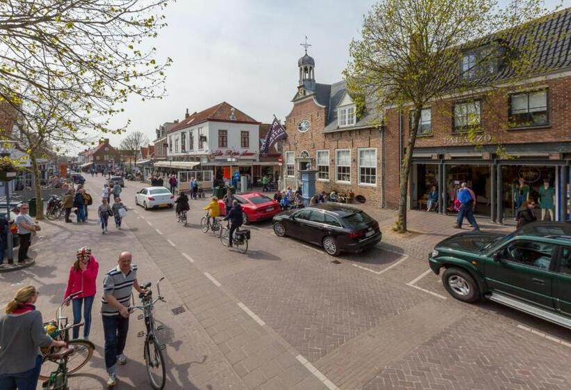 Luxe Vakantiewoning Domburg, Dichtbij Strand