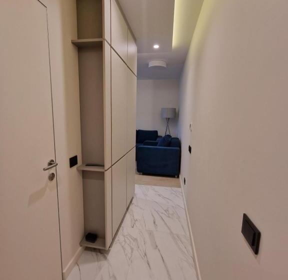 Modern Best Located One Bed Flat Max 3 Person Included Kids No Bicycle Space