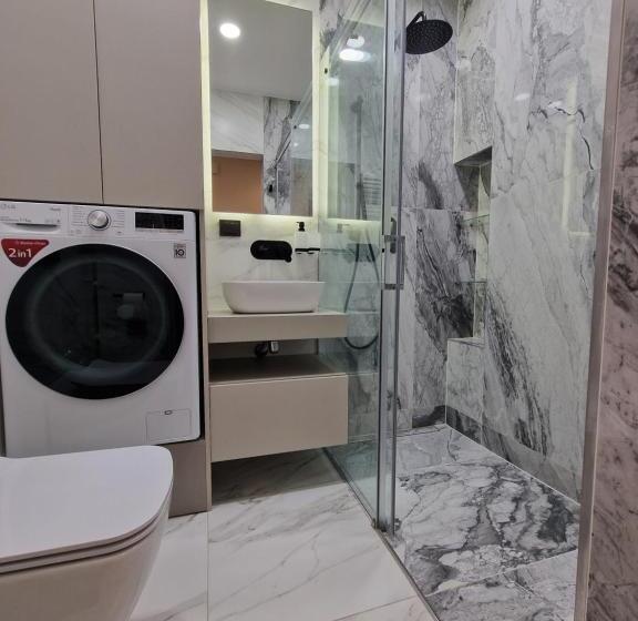 Modern Best Located One Bed Flat Max 3 Person Included Kids No Bicycle Space