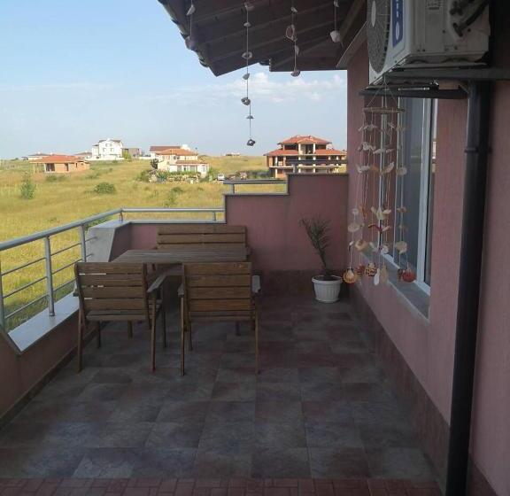 פנסיון свети кирил лозенец