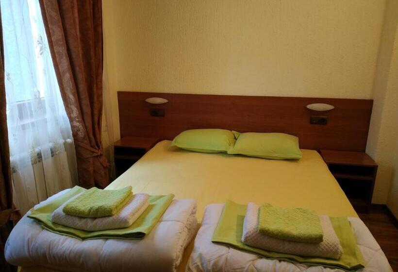 Pension (Hôtel basse catégorie) вила баните