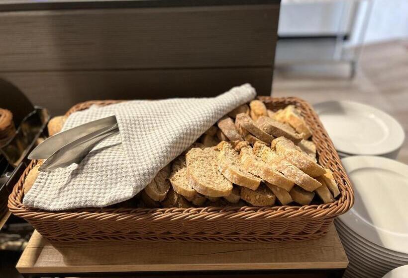 بنسيون 14dveří