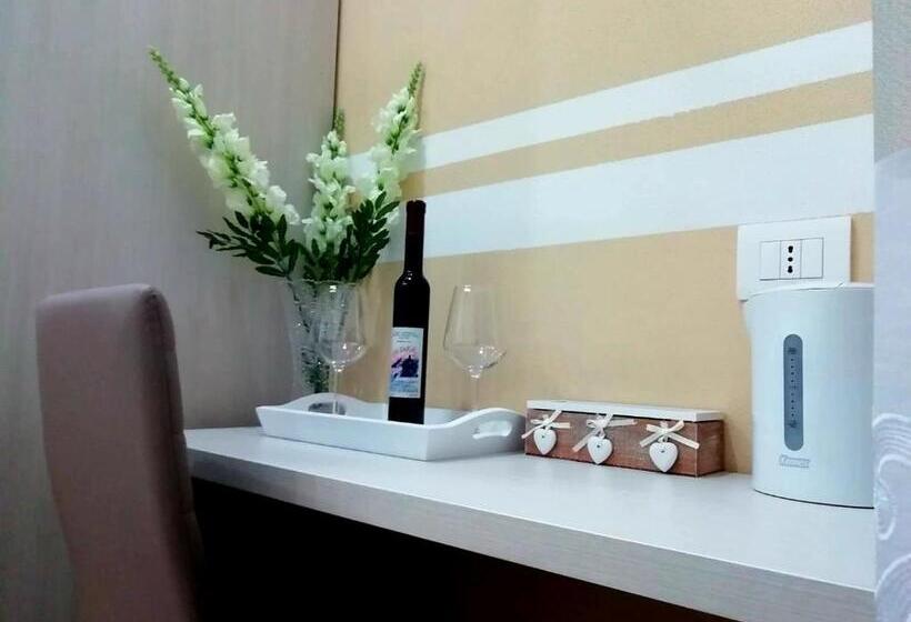 پانسیون Affittacamere Elvi