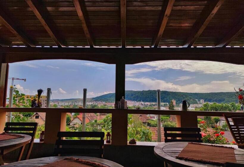 پانسیون Casa Adam