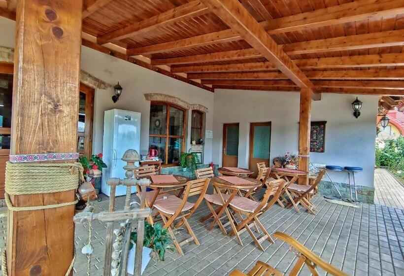 پانسیون Casa Adam