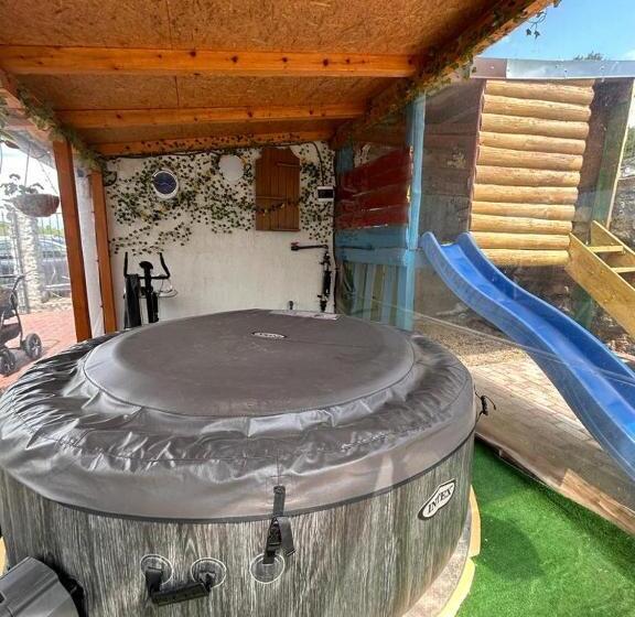 膳宿费 Colț De Rai   Camera De Inchiriat