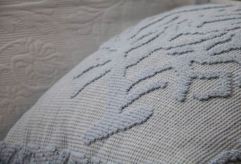 پانسیون Domu Ajaju Guest House