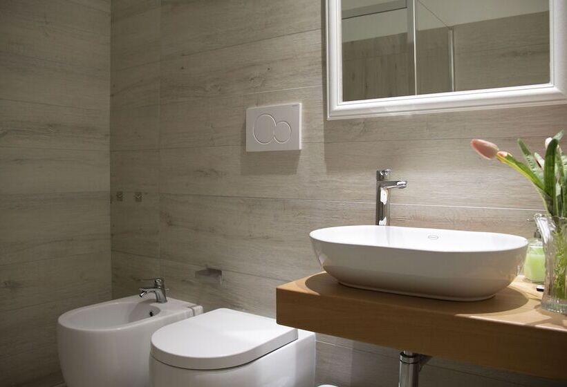 پانسیون Domu Ajaju Guest House